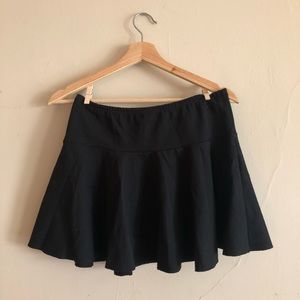 AMERICAN APPAREL skater mini skirt